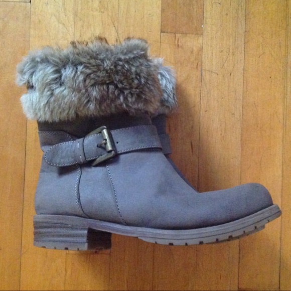 Steve Madden Millie Gray Leather Boots Faux Fur  8 - Picture 5 of 8